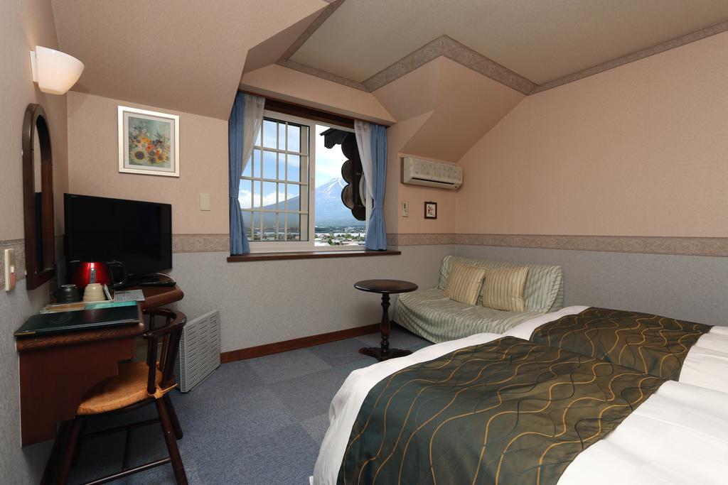 Fujikawaguchiko Crescendo Hotell Rom bilde